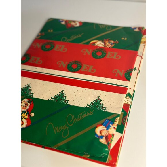 VTG Christmas Wrapping Paper Set Red Green Holiday Noel - Picture 4 of 4
